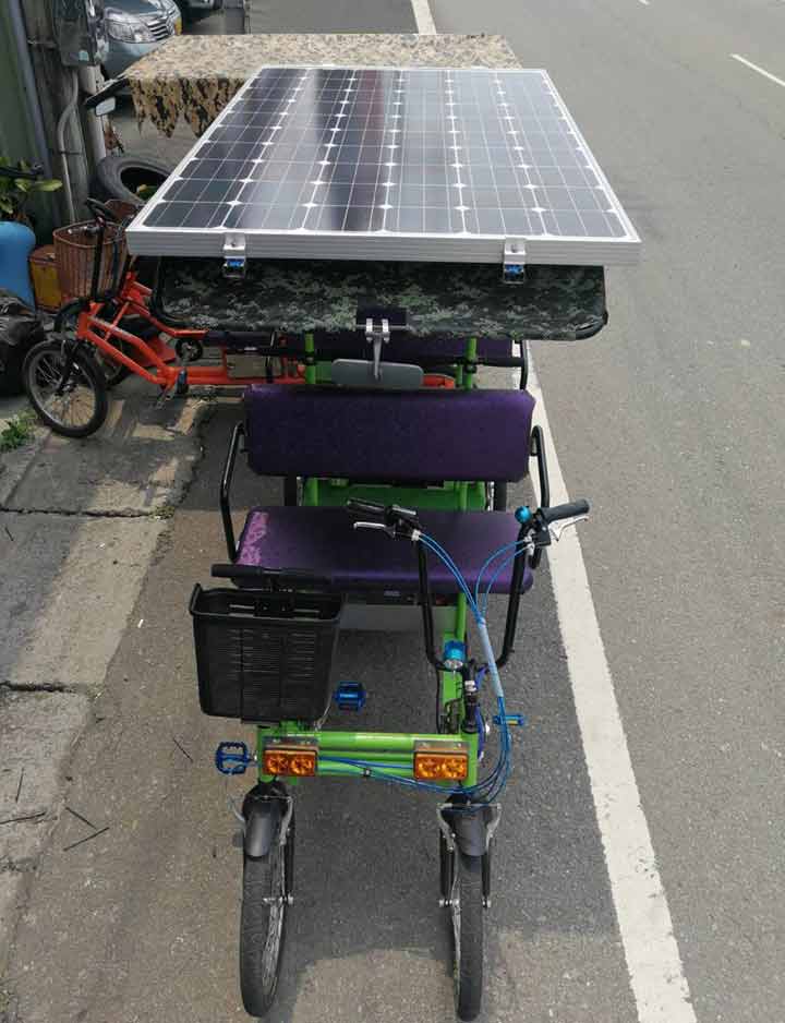 太陽能板充電之電動遊園車
